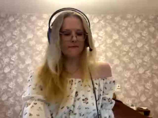 LaceyCockrell webcam