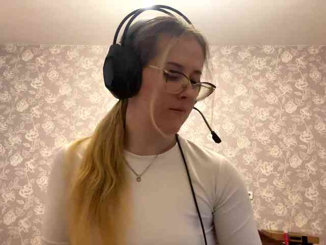 LaceyCockrell webcam