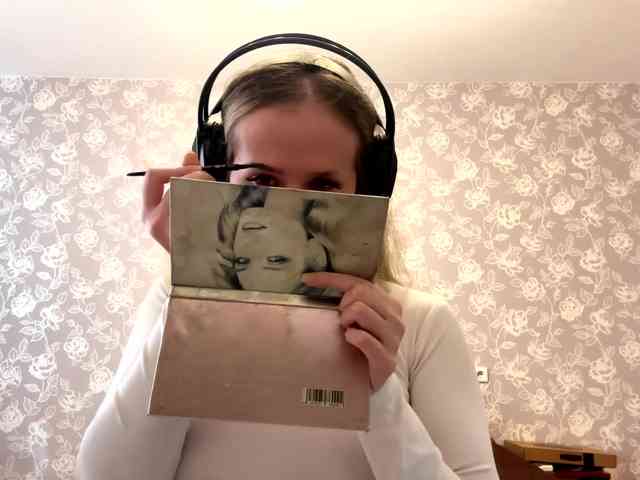 LaceyCockrell webcam