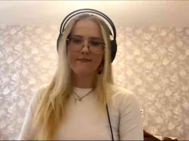LaceyCockrell webcam