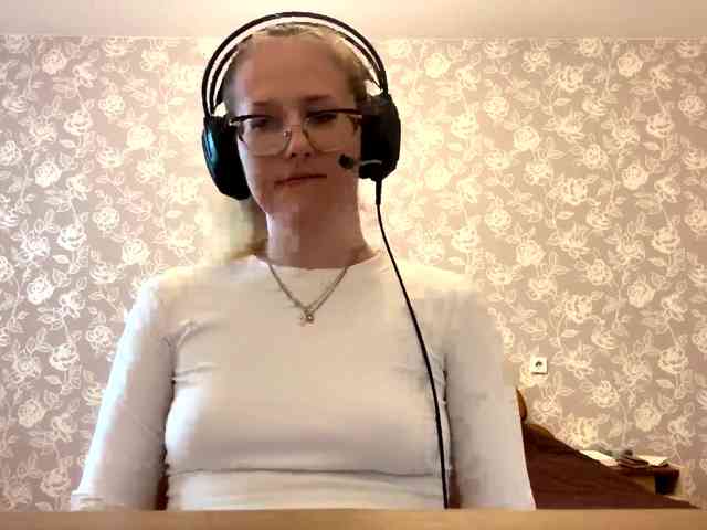 LaceyCockrell webcam