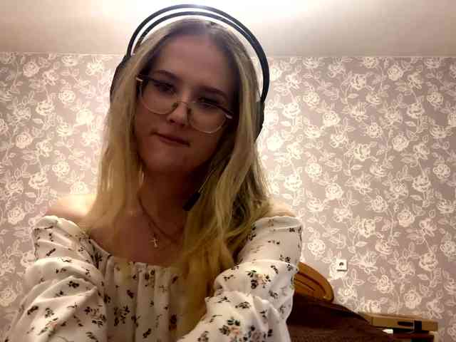 LaceyCockrell webcam