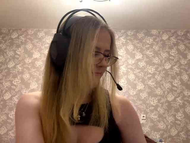LaceyCockrell webcam