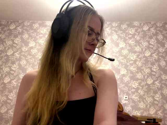 LaceyCockrell webcam