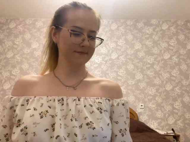 LaceyCockrell webcam