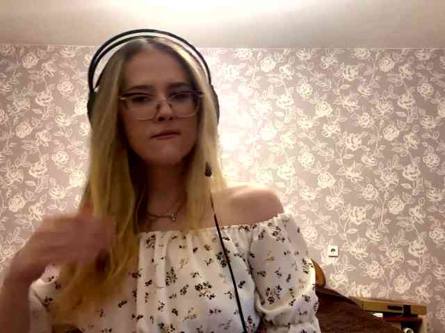 LaceyCockrell webcam