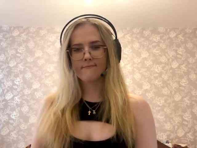 LaceyCockrell webcam