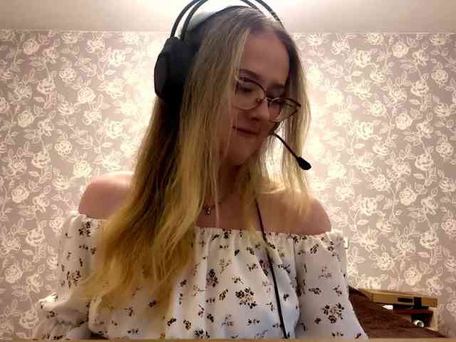 LaceyCockrell webcam