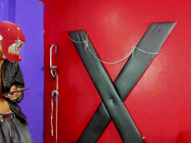 Secret-Pleassure webcam