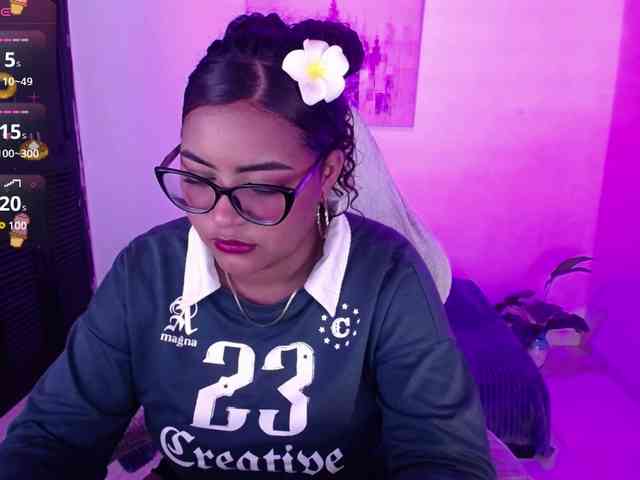 tyna-brown webcam