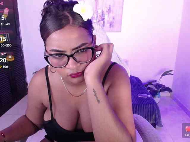 tyna-brown webcam