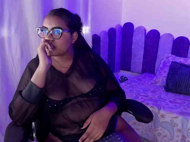 tyna-brown webcam