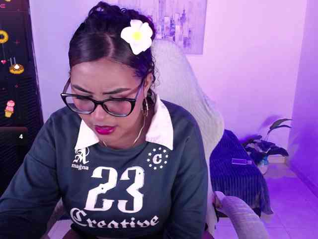tyna-brown webcam
