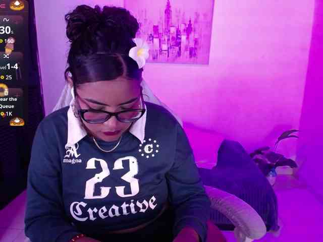 tyna-brown webcam