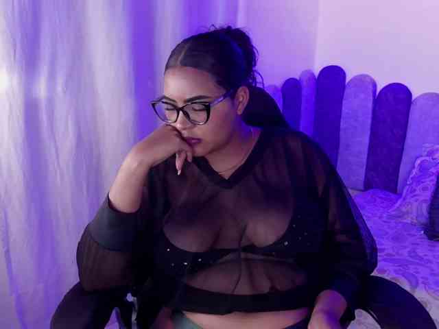tyna-brown webcam