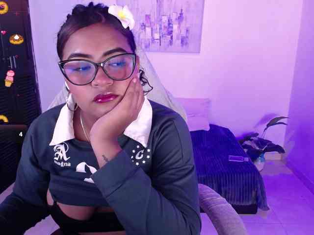 tyna-brown webcam