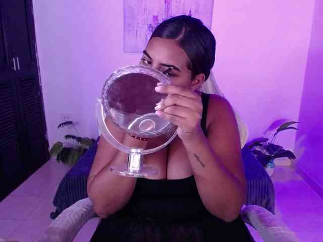 tyna-brown webcam