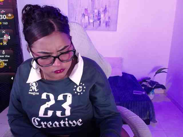 tyna-brown webcam