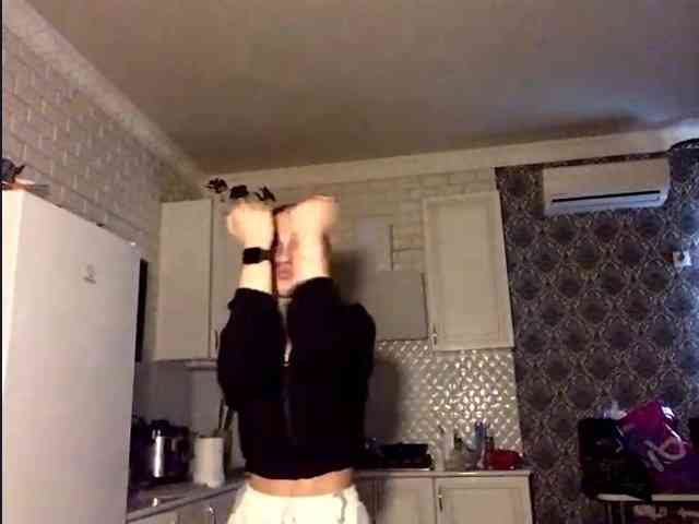 Modèle: ThanhLabean