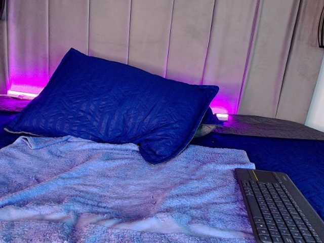 KonnanLove live cam on BongaCams