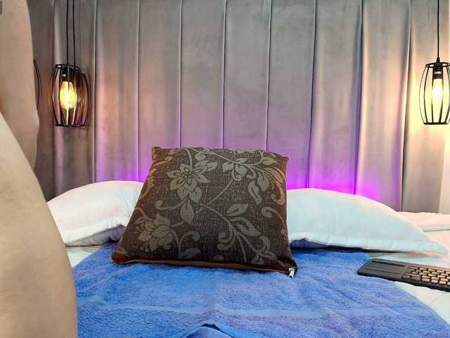 KonnanLove live cam on BongaCams
