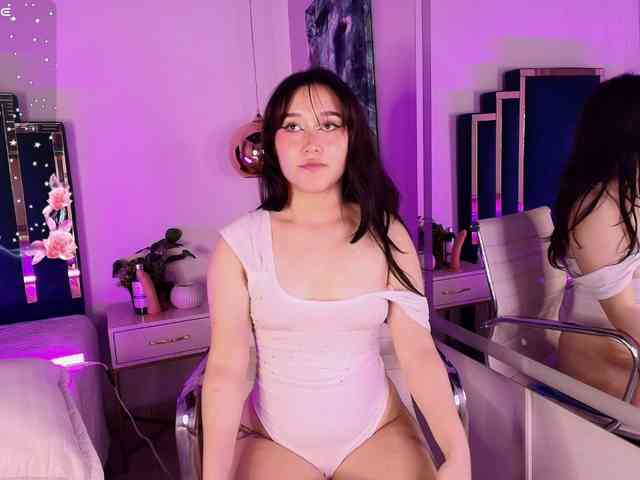 KonnanLove webcam