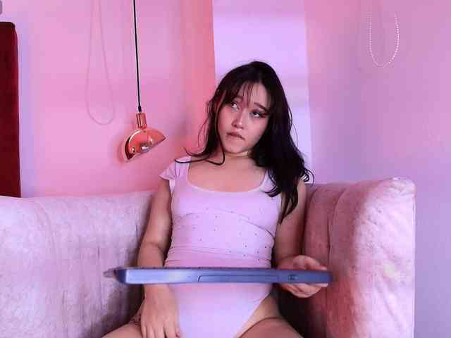 KonnanLove webcam