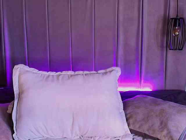 KonnanLove webcam