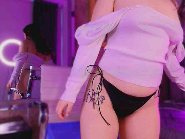 KonnanLove webcam