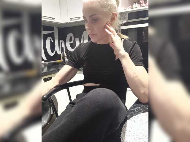 Mazalane live cam on BongaCams