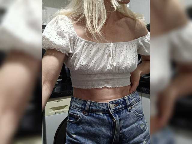 Mazalane live cam on BongaCams