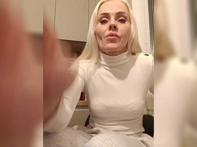 Mazalane live cam on BongaCams