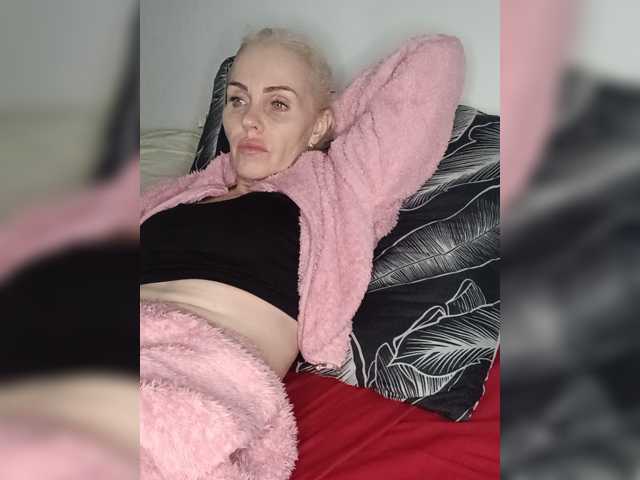 Mazalane live cam on BongaCams