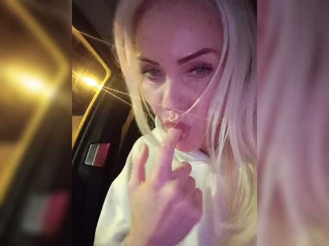 Mazalane live cam on BongaCams