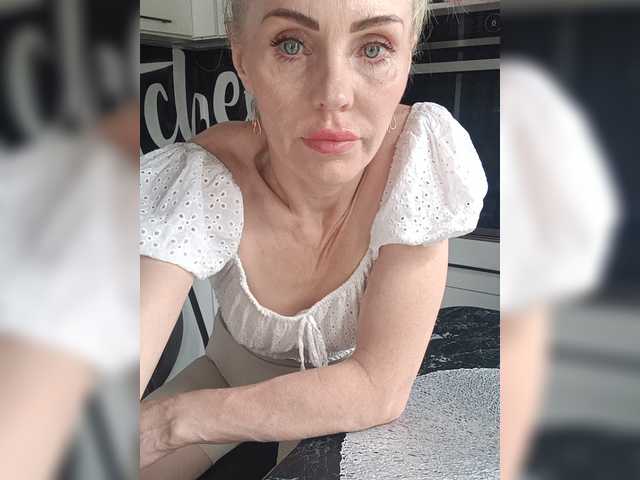 Mazalane live cam on BongaCams