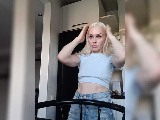 Mazalane live cam on BongaCams