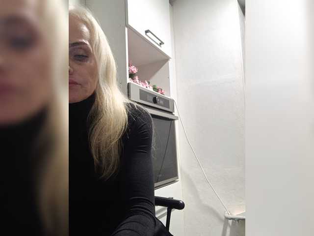 Mazalane live cam on BongaCams