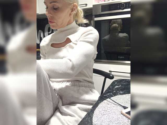 Mazalane live cam on BongaCams