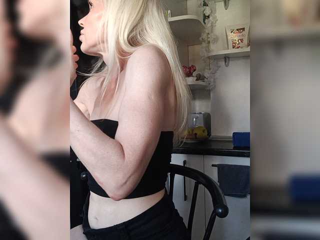 Mazalane live cam on BongaCams