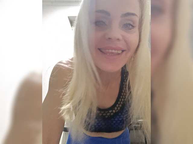 Mazalane live cam on BongaCams