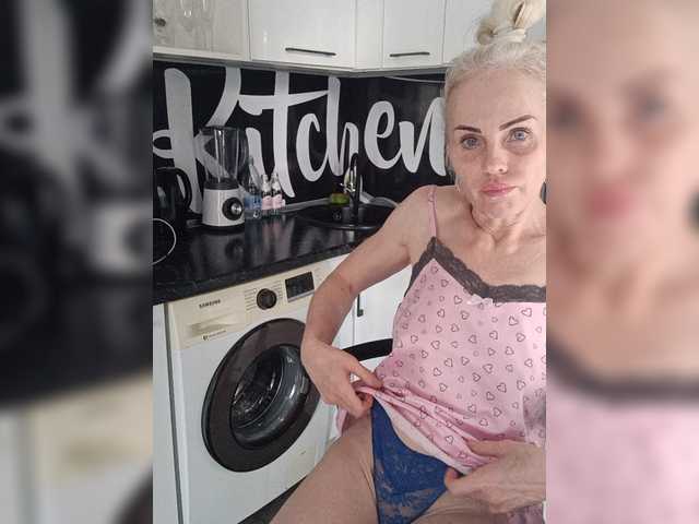 Mazalane live cam on BongaCams