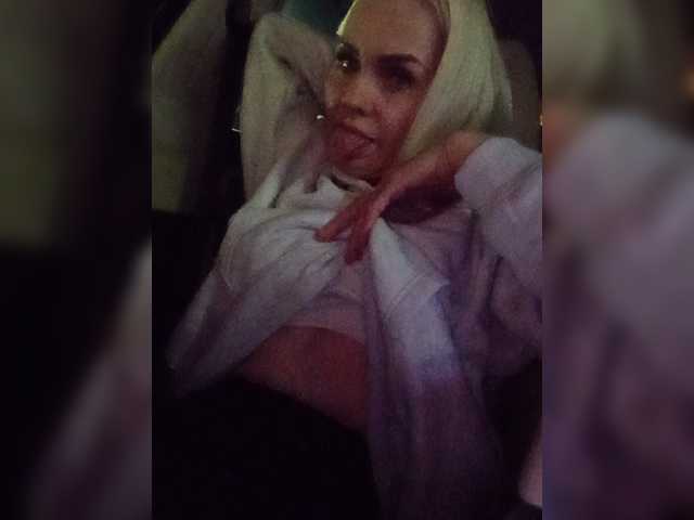 Mazalane live cam on BongaCams