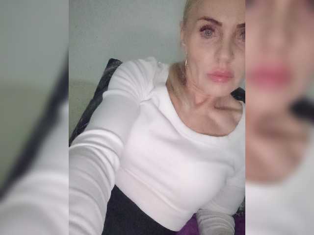 Mazalane live cam on BongaCams