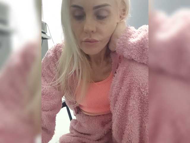Mazalane live cam on BongaCams