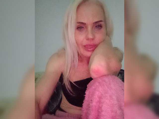 Mazalane live cam on BongaCams