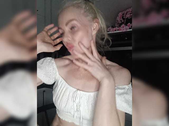 Mazalane live cam on BongaCams