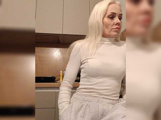Mazalane live cam preview