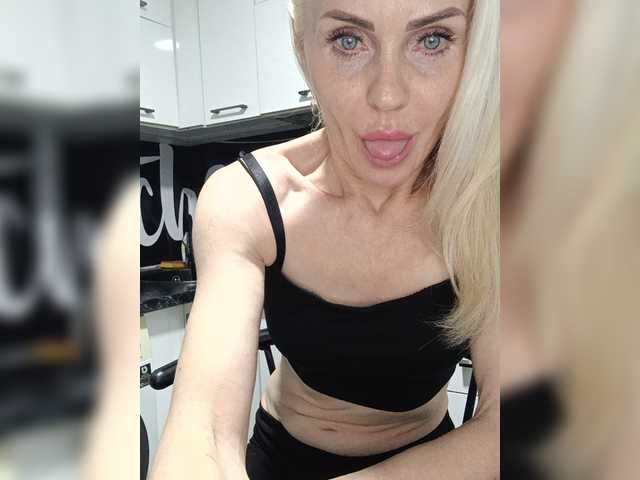 Mazalane live cam on BongaCams