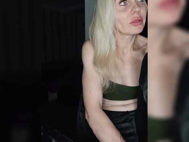 Mazalane live cam on BongaCams