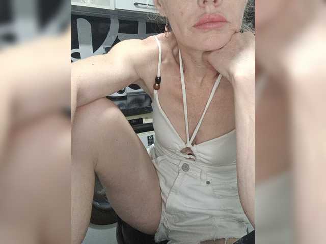 Mazalane live cam on BongaCams